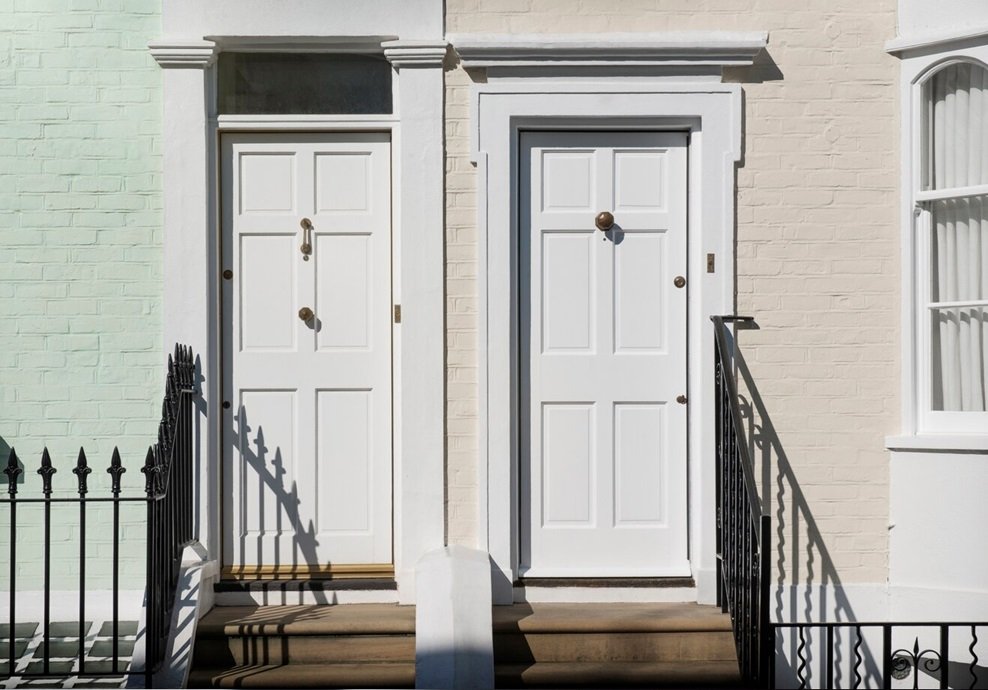 Cómo Elegir la Puerta de Entrada Ideal: Factores Clave a Considerar